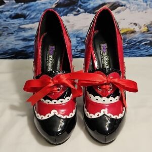 NWT - Pleaser FUNtasma Red, Black, White Stiletto Heels, Queen Of Hearts, Size 6